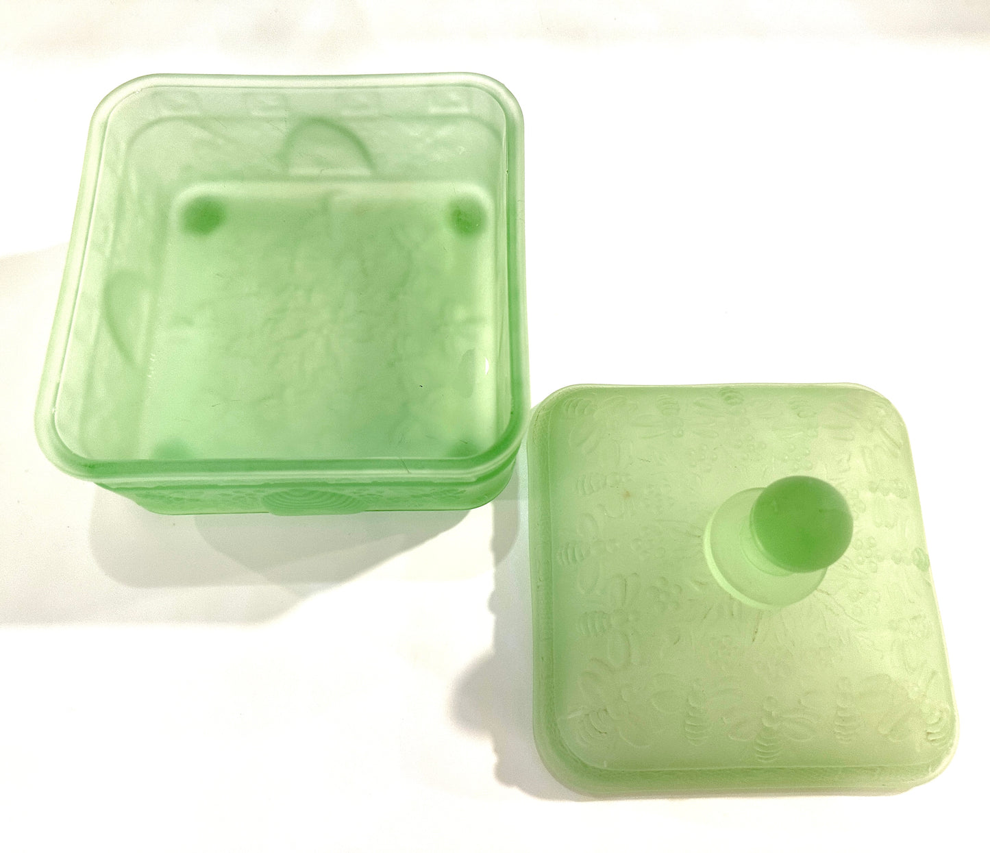 Bee-Motif Satin Glass Keepsake Box