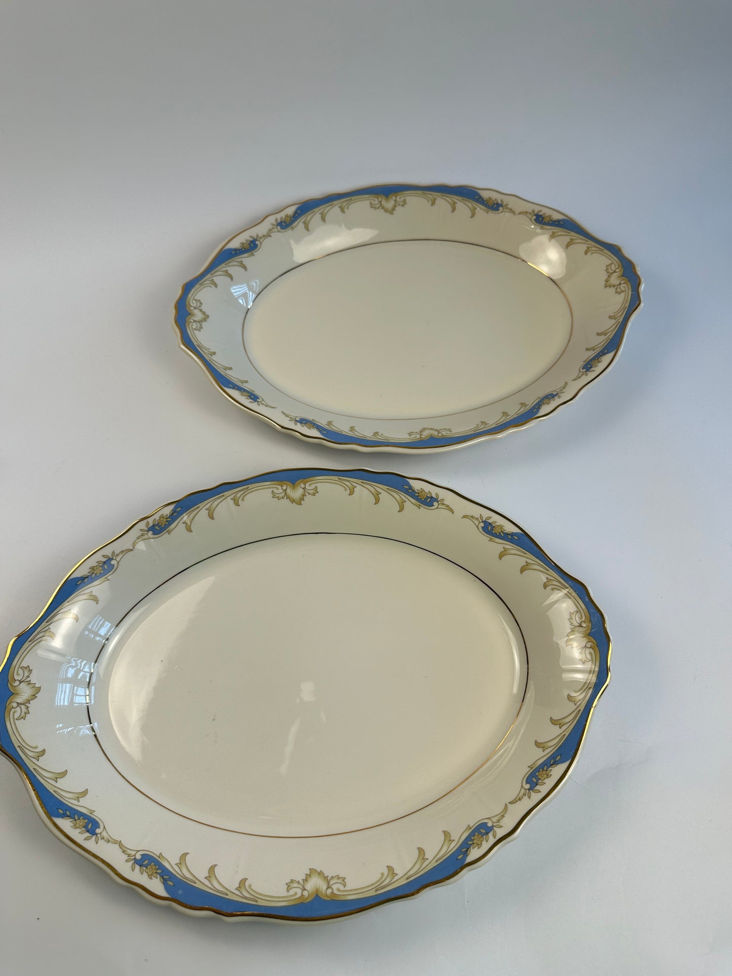 Syracuse China Blue Federal Round Servers Set of Two