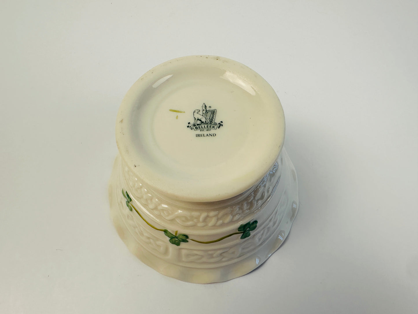 Belleek Clover Ring Sugar Bowl