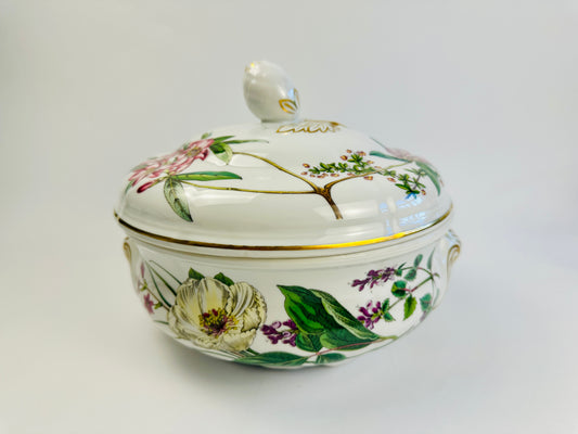 Spode Stafford Flowers Casserole Dish