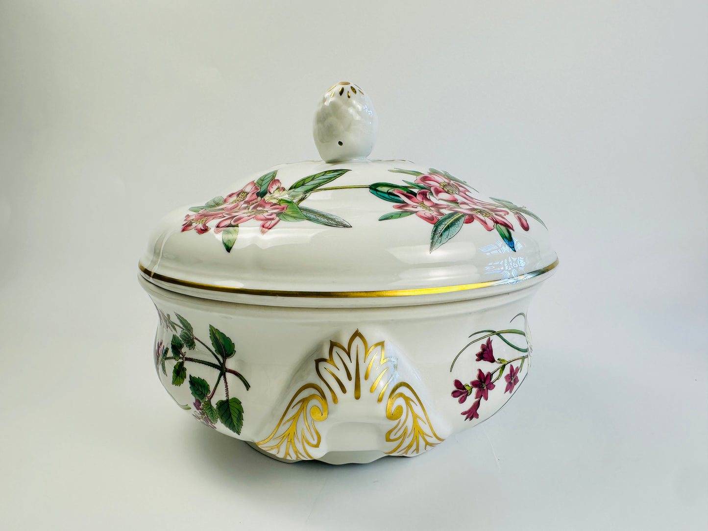 Spode Stafford Flowers Casserole Dish