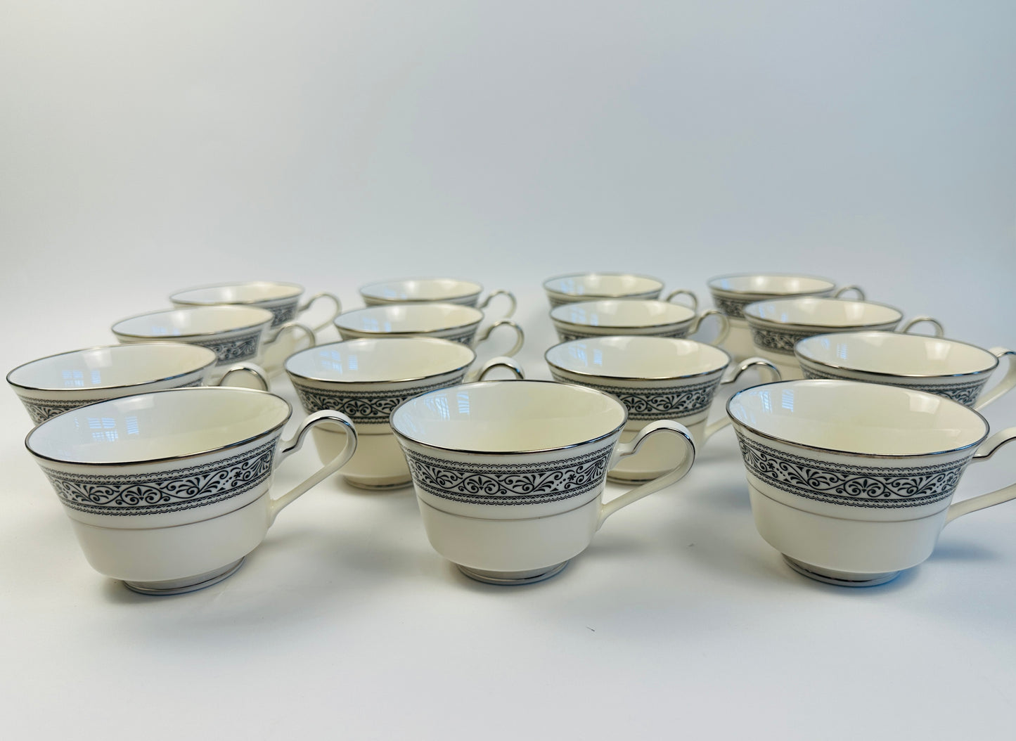 Noritake Prelude Cups & Saucers Set of Fifteen