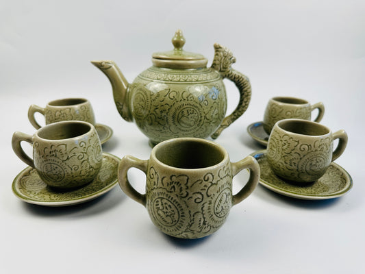 Pale Green Tea Set With Sugar Bowl