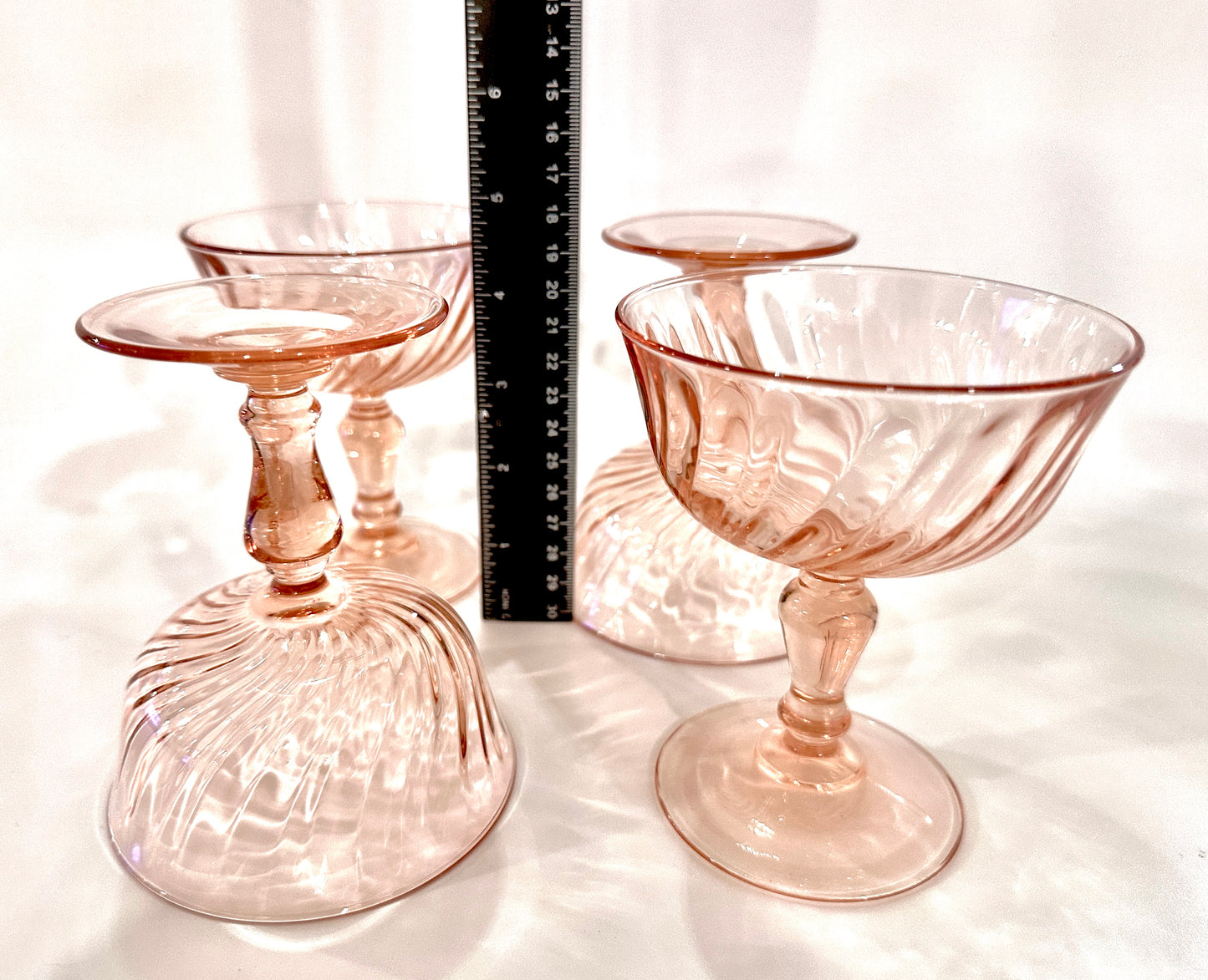 Swirl Rib Pink Coupe Glasses