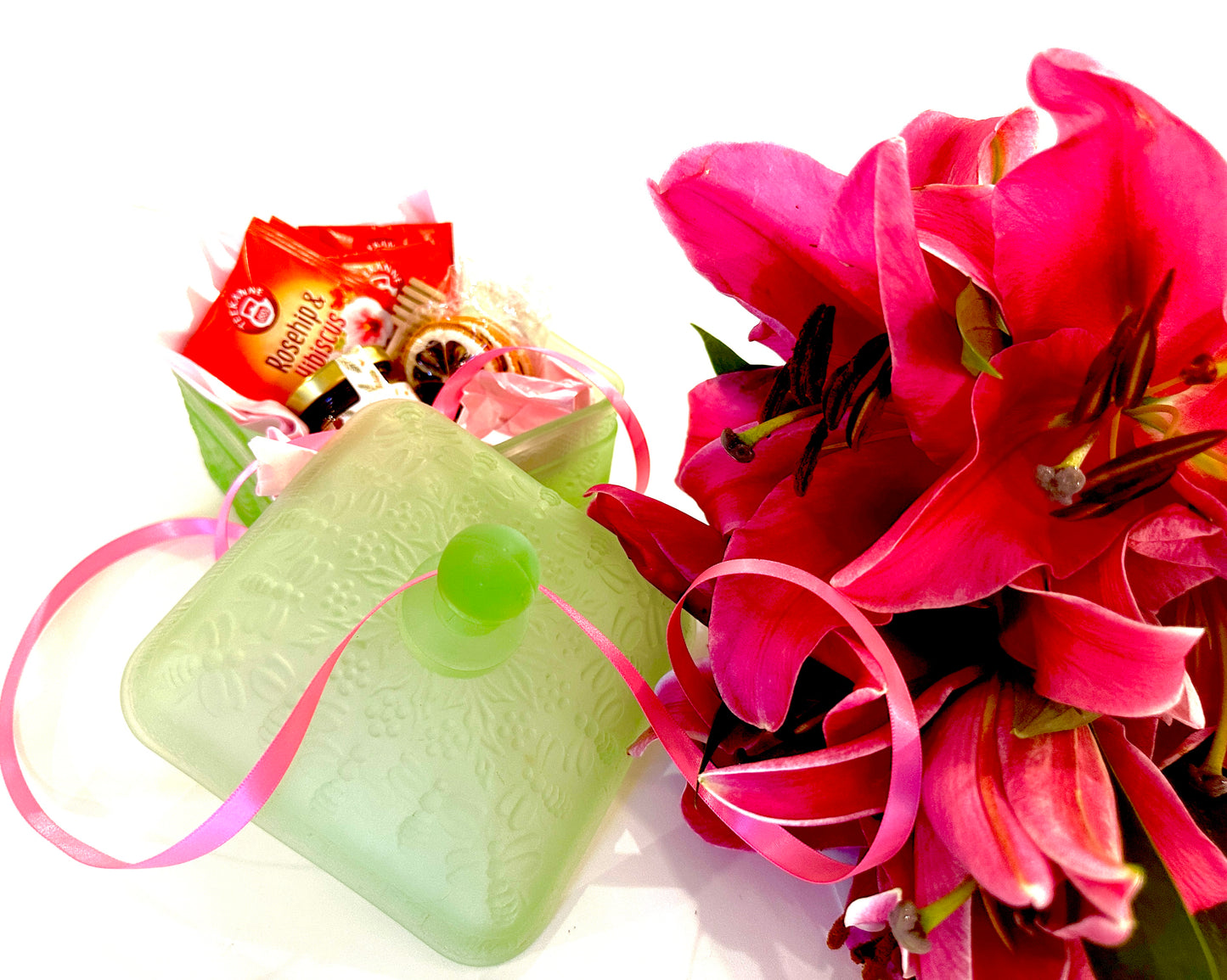 Bee-Motif Satin Glass Keepsake Box