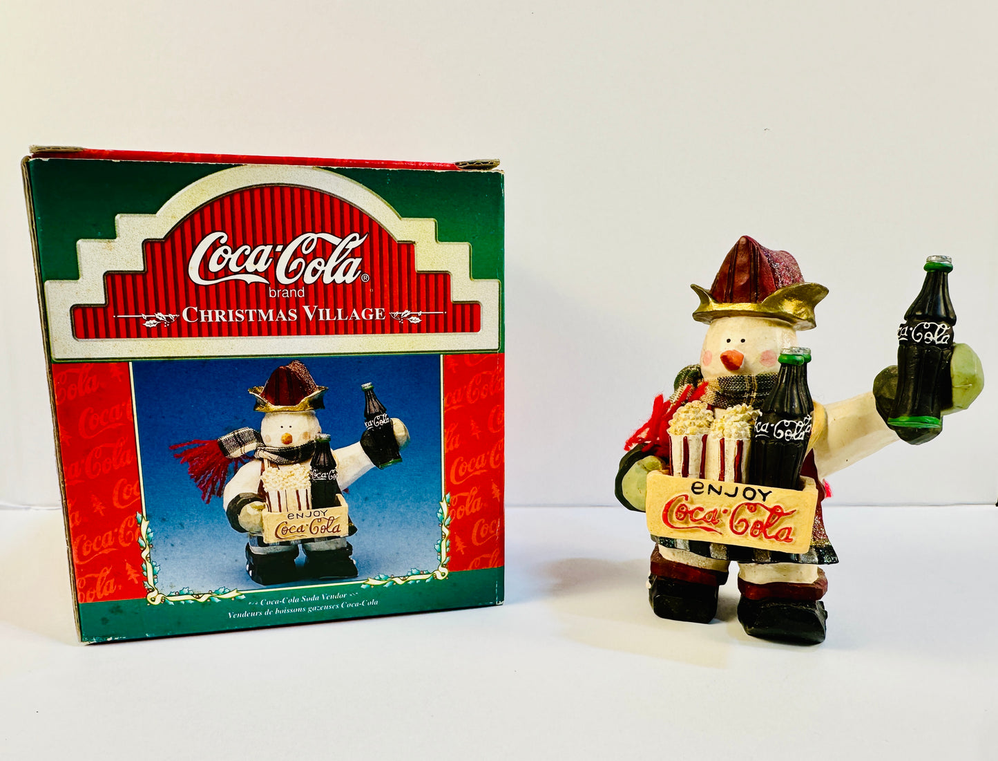 1999 Vintage Coca Cola Snowman Soda Vendor